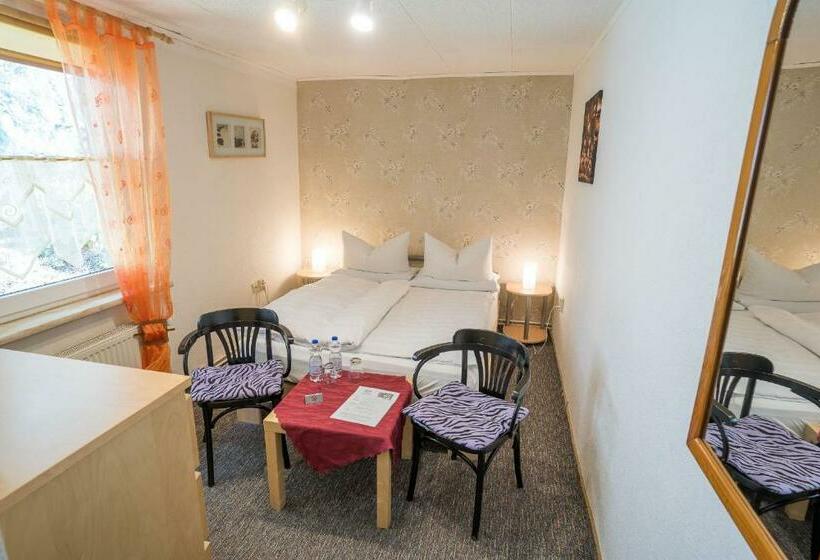 スタンダードルーム, Waldgaststätte Sennhütte