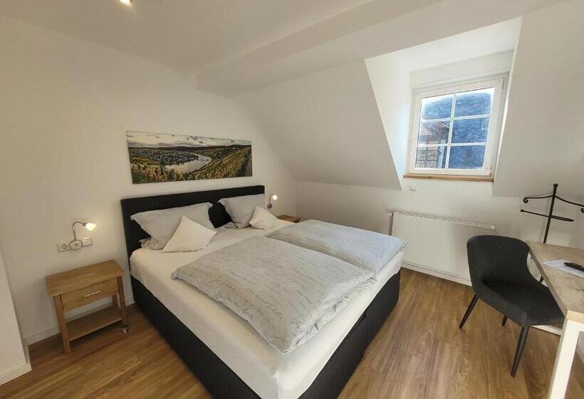 غرفة قياسية, Weingut Lehnert Veit Guts