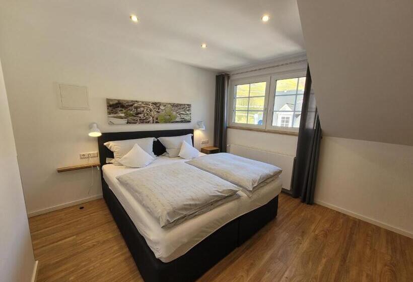 غرفة قياسية, Weingut Lehnert Veit Guts