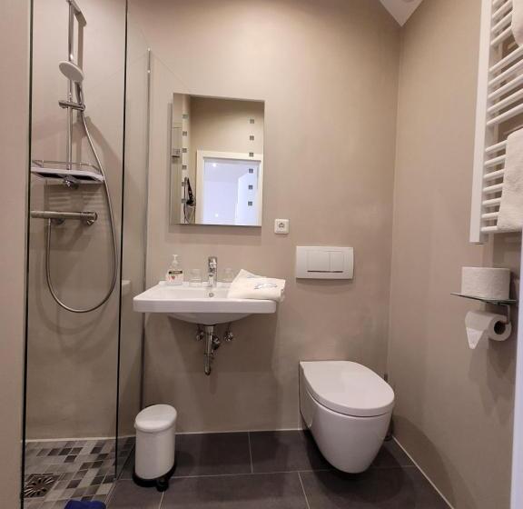 غرفة قياسية, Weingut Lehnert Veit Guts