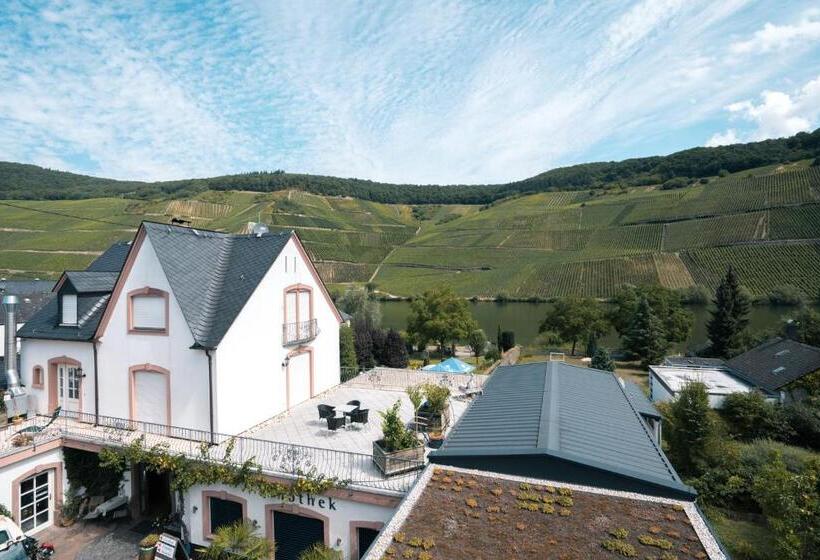 Deluxe room with river view, Weingut Lehnert Veit Guts