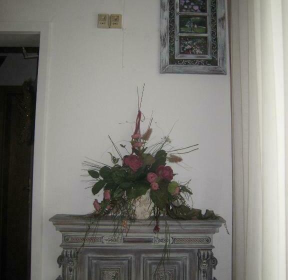 标准三人间, Zum Flößer