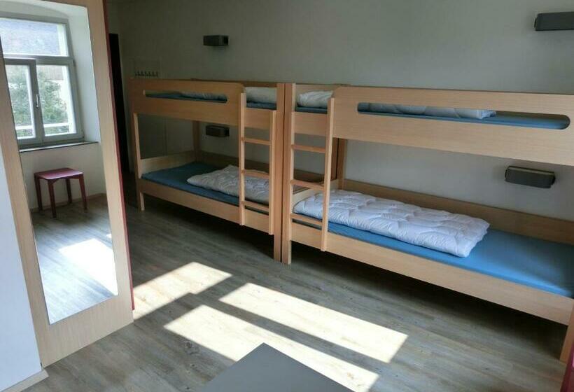 Семейный Номер, Jugendherberge Rottweil