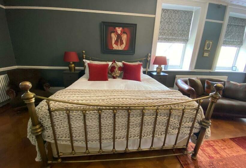 جناح سرير كينج, 38 St Giles