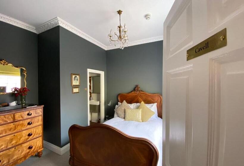 غرفة أساسية, 38 St Giles