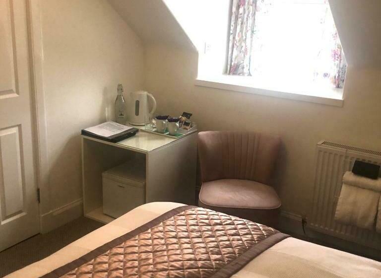 غرفة قياسية, Rose Villa