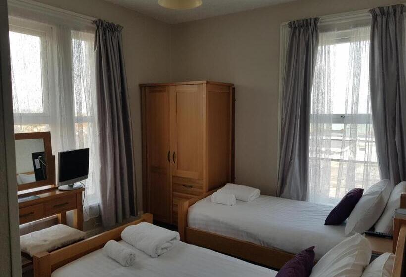 חדר בסיסי, Victoria Lodge