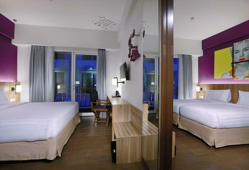 غرفة سوبيريور مزودة بشرفة, Fame Hotel Sunset Road