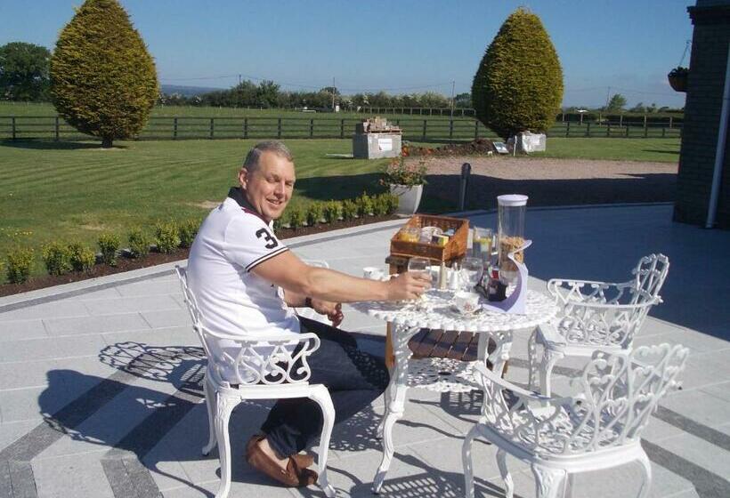 디럭스 룸, Glendaloch B&b