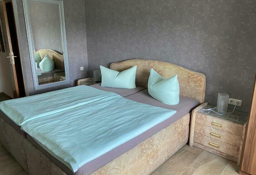 标准间, Berggasthof Bayernturm