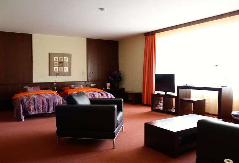 주니어 스위트, Donnersberg