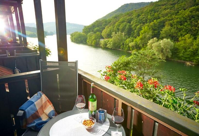 스탠다드 룸 호수 전망, Göbel S Seehotel Diemelsee