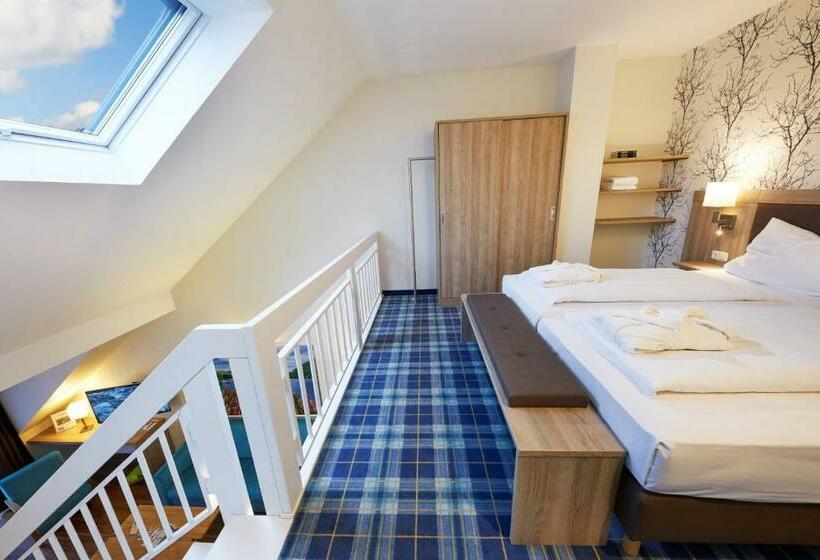 Семейный Номер, Göbel S Seehotel Diemelsee