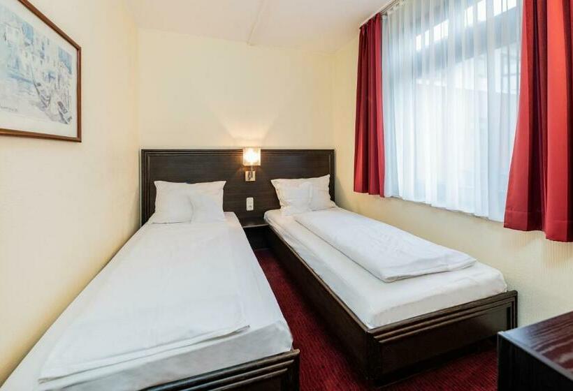 Familienzimmer, Göbel S Seehotel Diemelsee