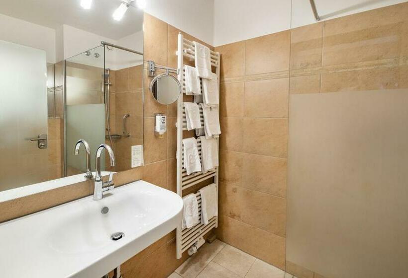 패밀리 룸, Göbel S Seehotel Diemelsee