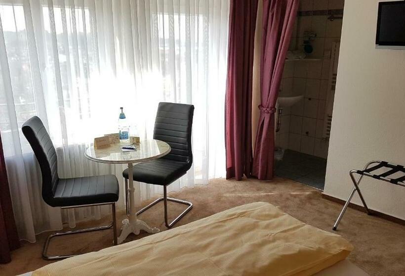 Номер Стандарт с Балконом, Haus Am Berg