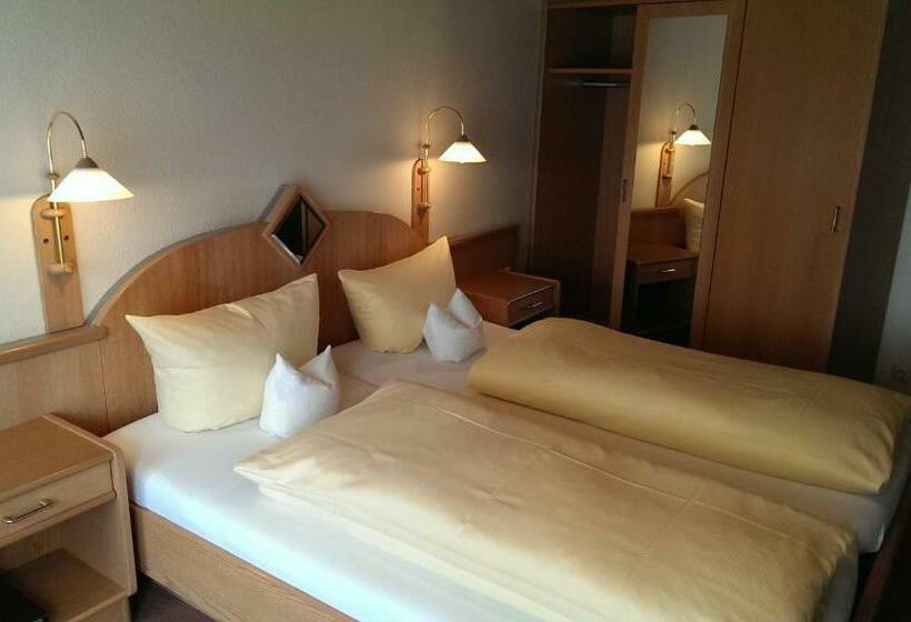 חדר סטנדרט עם מרפסת, Haus Am Berg