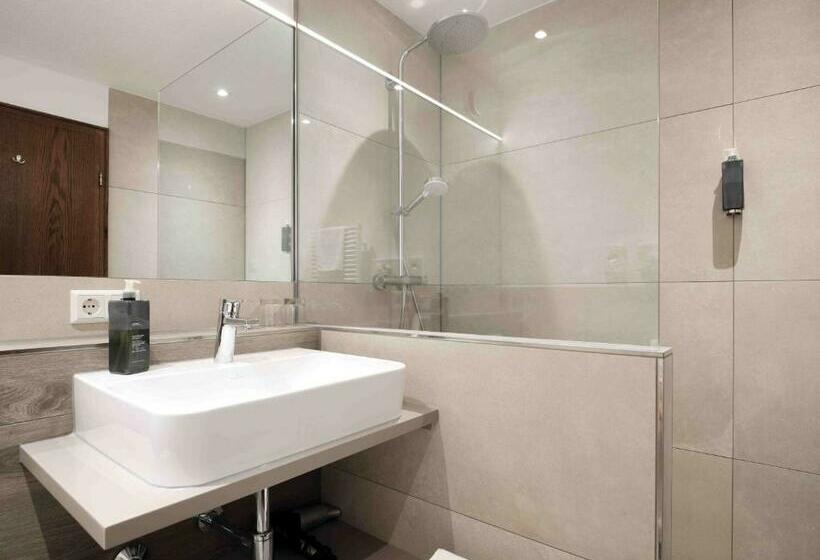 Quarto Comfort com Varanda, Hochfirst