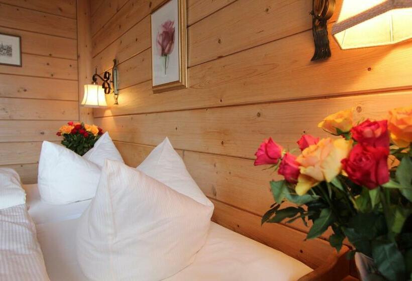 Quarto Comfort com Varanda, Hochfirst