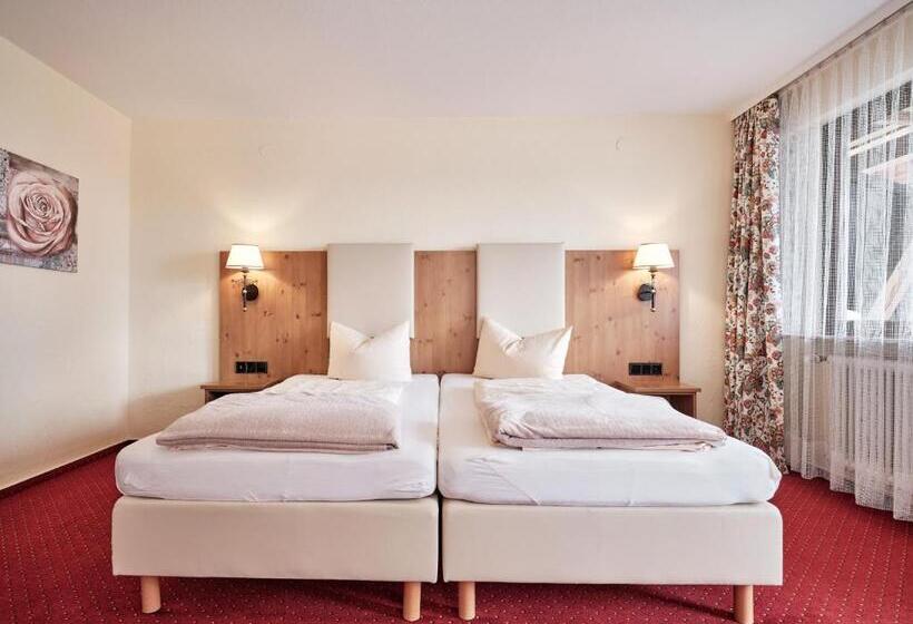 Junior Suite com Balcao, Hochfirst