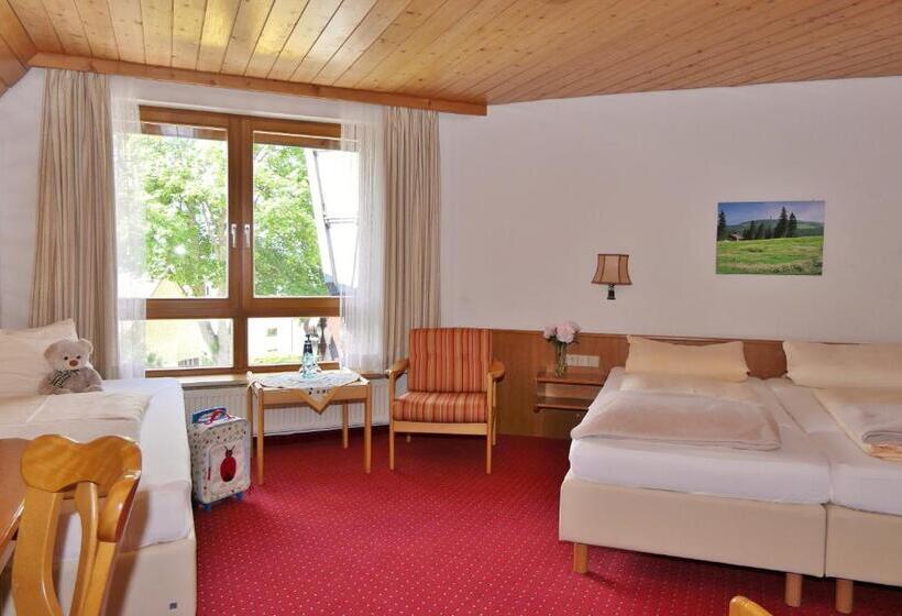 Quarto Triplo Standart, Hochfirst