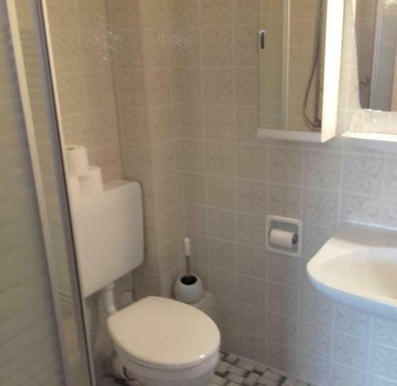 标准单人间, Sonneneck