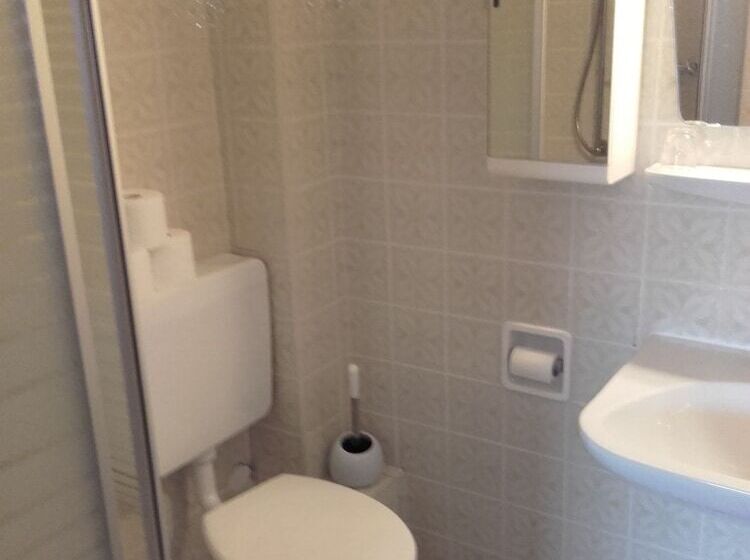 标准单人间, Sonneneck