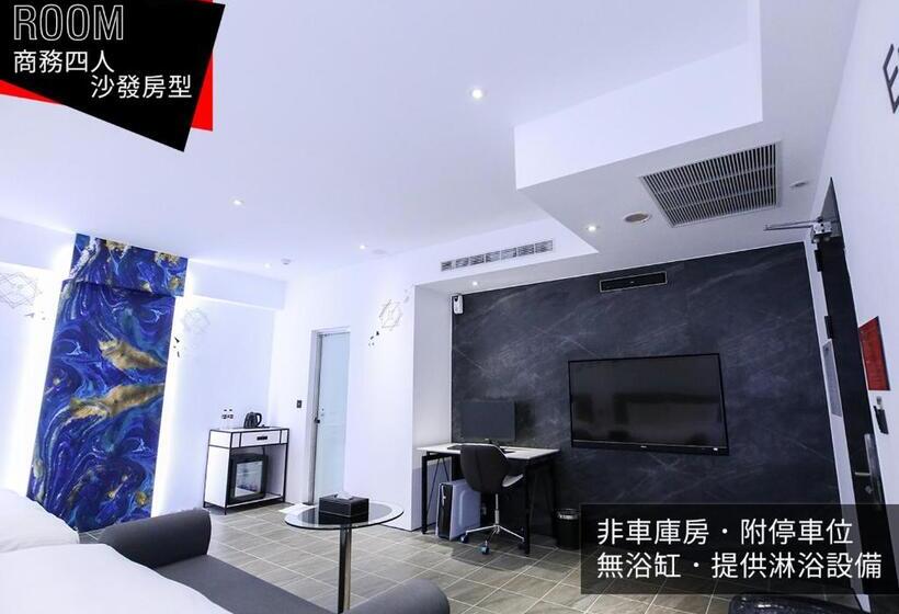 اتاق لوکس چهار تخته, If Motel In Fashion