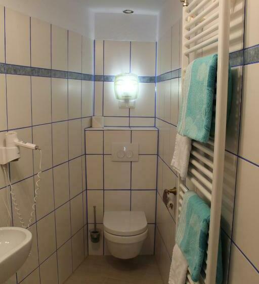 Четырехместный Номер Стандарт, Kreuzerhof Hotel Garni