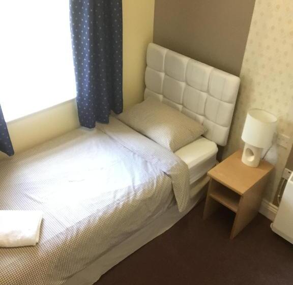 اتاق استاندارد یک نفره, Jersey Accommodation And Activity Centre