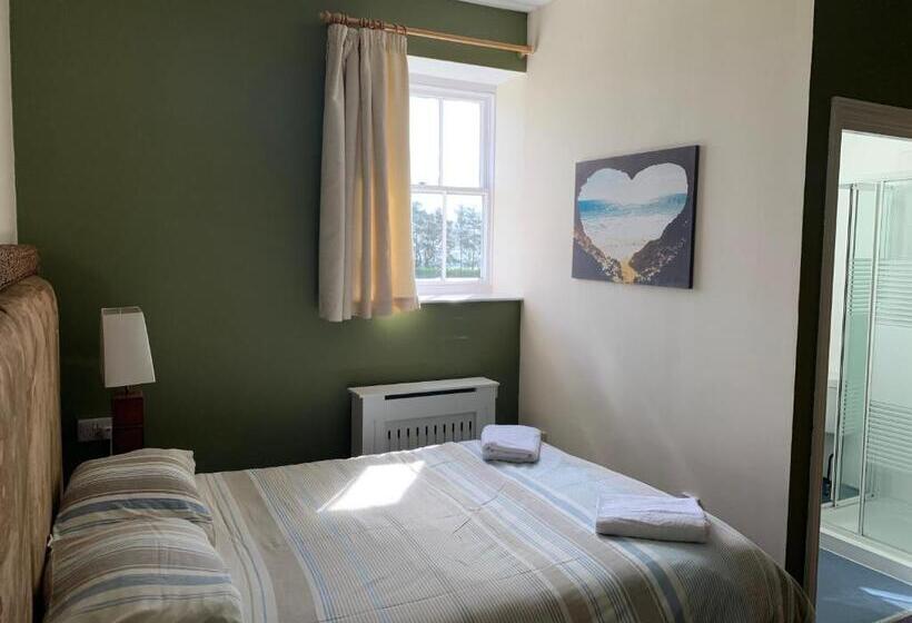 اتاق استاندارد, Jersey Accommodation And Activity Centre