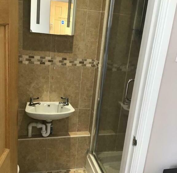 غرفة قياسية, B&b Dorwyn Manor