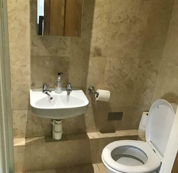 Семейный Номер, B&b Dorwyn Manor