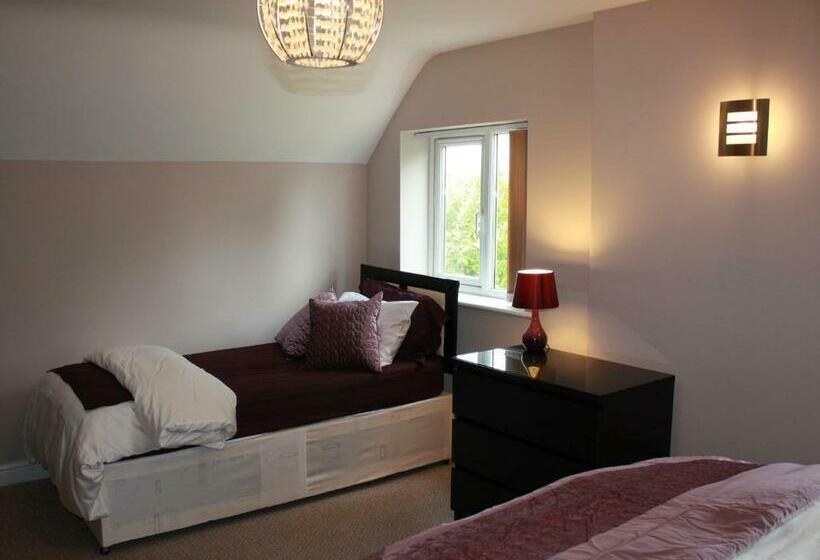 Семейный Номер, B&b Dorwyn Manor