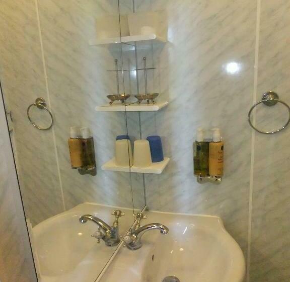 スタンダードルーム, Elgin Villa