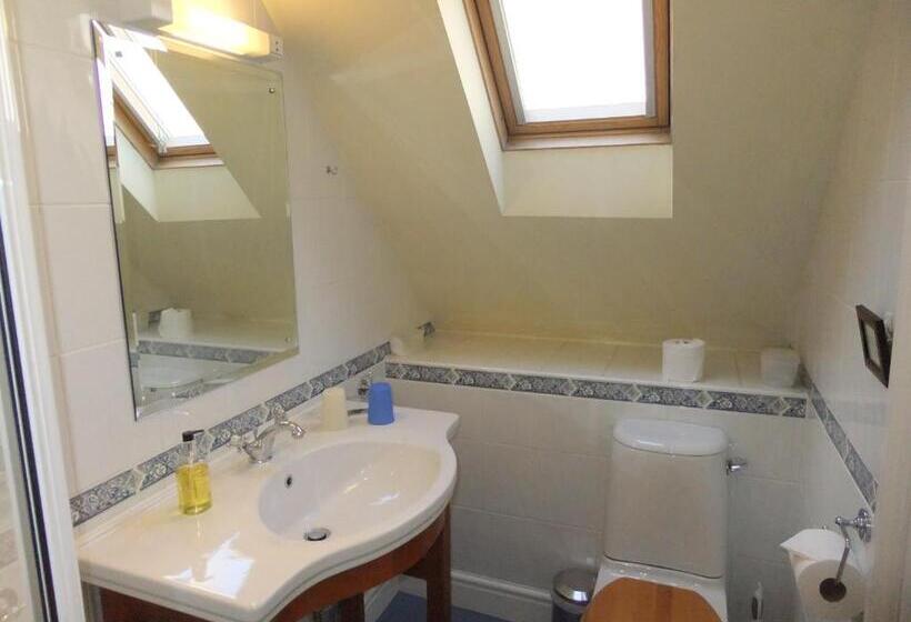 スタンダードルーム, Elgin Villa