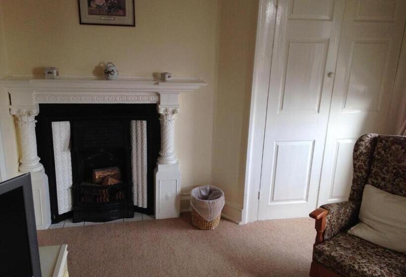 家庭间, Kirkgate House