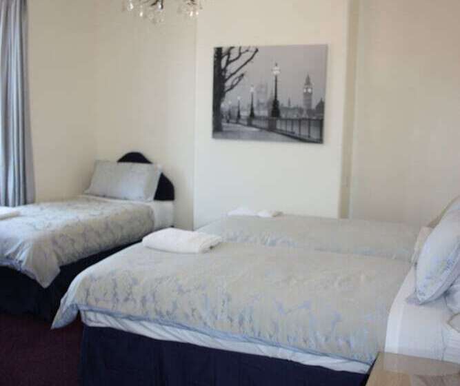 חדר משפחתי, Linhill Guest House