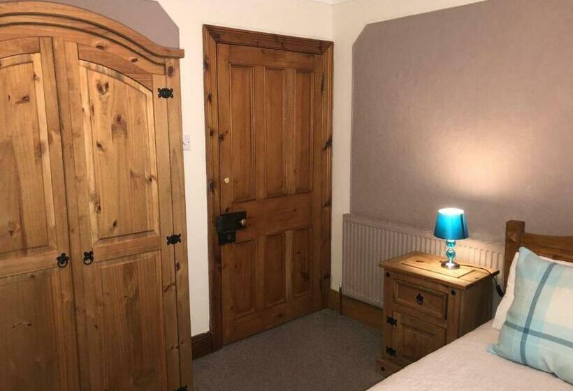 Номер Стандарт, Penisa Rllan Farm