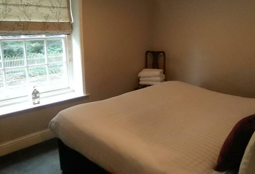 Номер Стандарт, The Boathouse