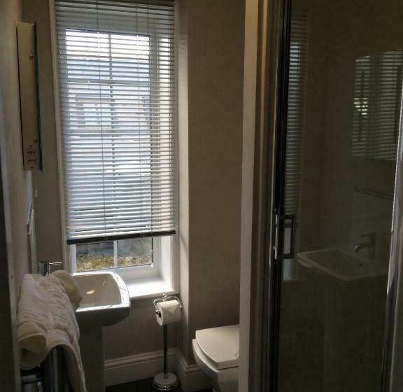 Номер Стандарт, The Boathouse