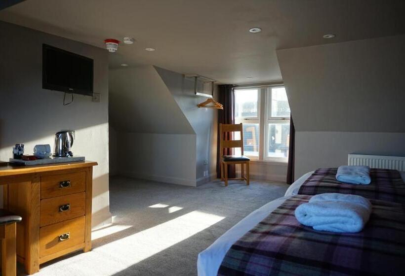 Семейный Номер Вид на Море, Lochside