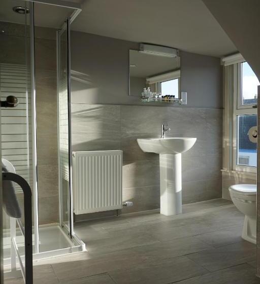 Семейный Номер Вид на Море, Lochside