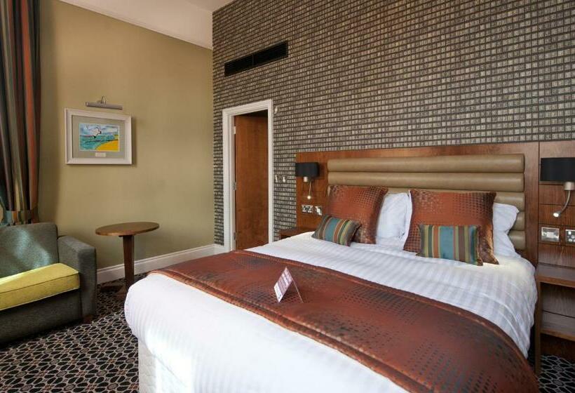 스탠다드 룸, The Last Post Wetherspoon