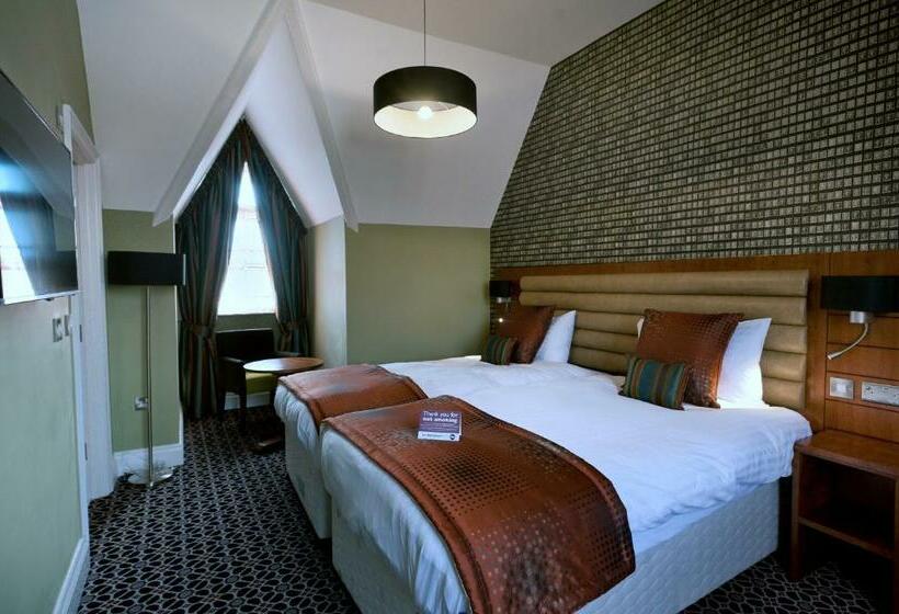 스탠다드 룸, The Last Post Wetherspoon