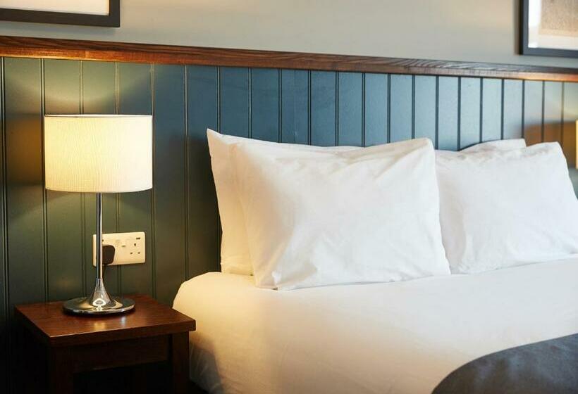 スタンダードルーム, The Spyglass & Kettle By Greene King Inns