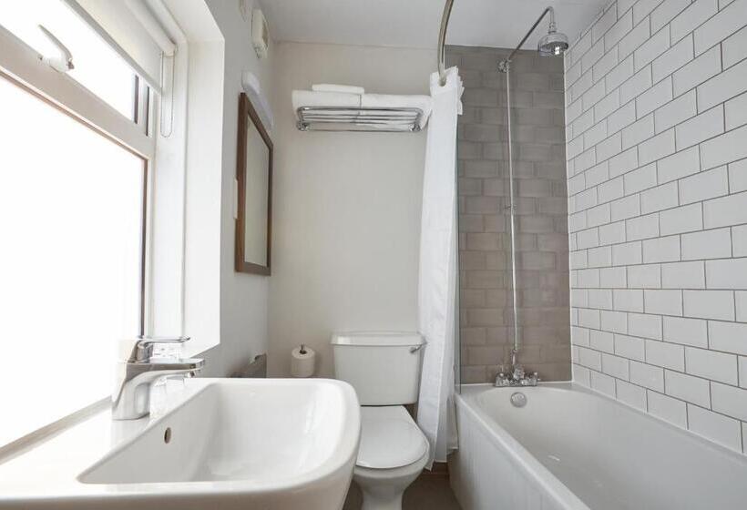 ファミリールーム, The Spyglass & Kettle By Greene King Inns