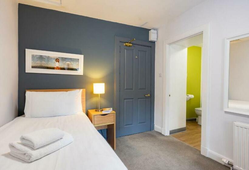 标准单人间, The Tarbet