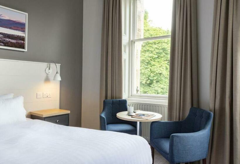 수피리어 룸, The Tarbet