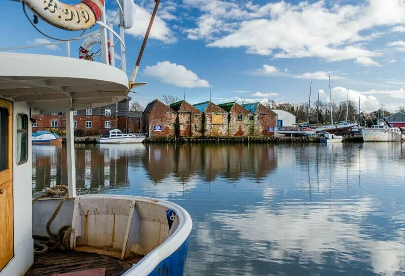 스탠다드 룸, Wheatsheaf